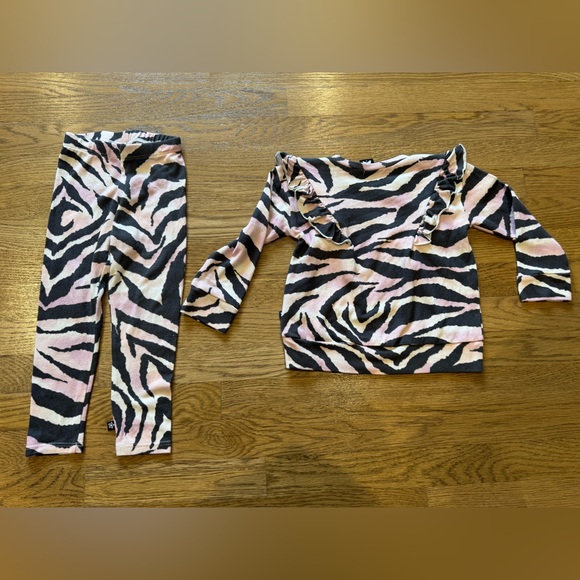 Pixielane super soft fuzzy pink Zebra Print Kids 2 piece lounge set 2T LIKE NEW - Picture 2 of 4